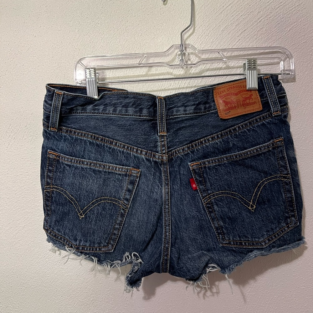 LEVIS!! - Picture 2 of 3